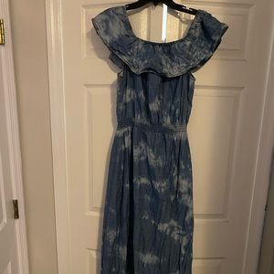 Acid Wash Off The Shoulder Maxi Wash!